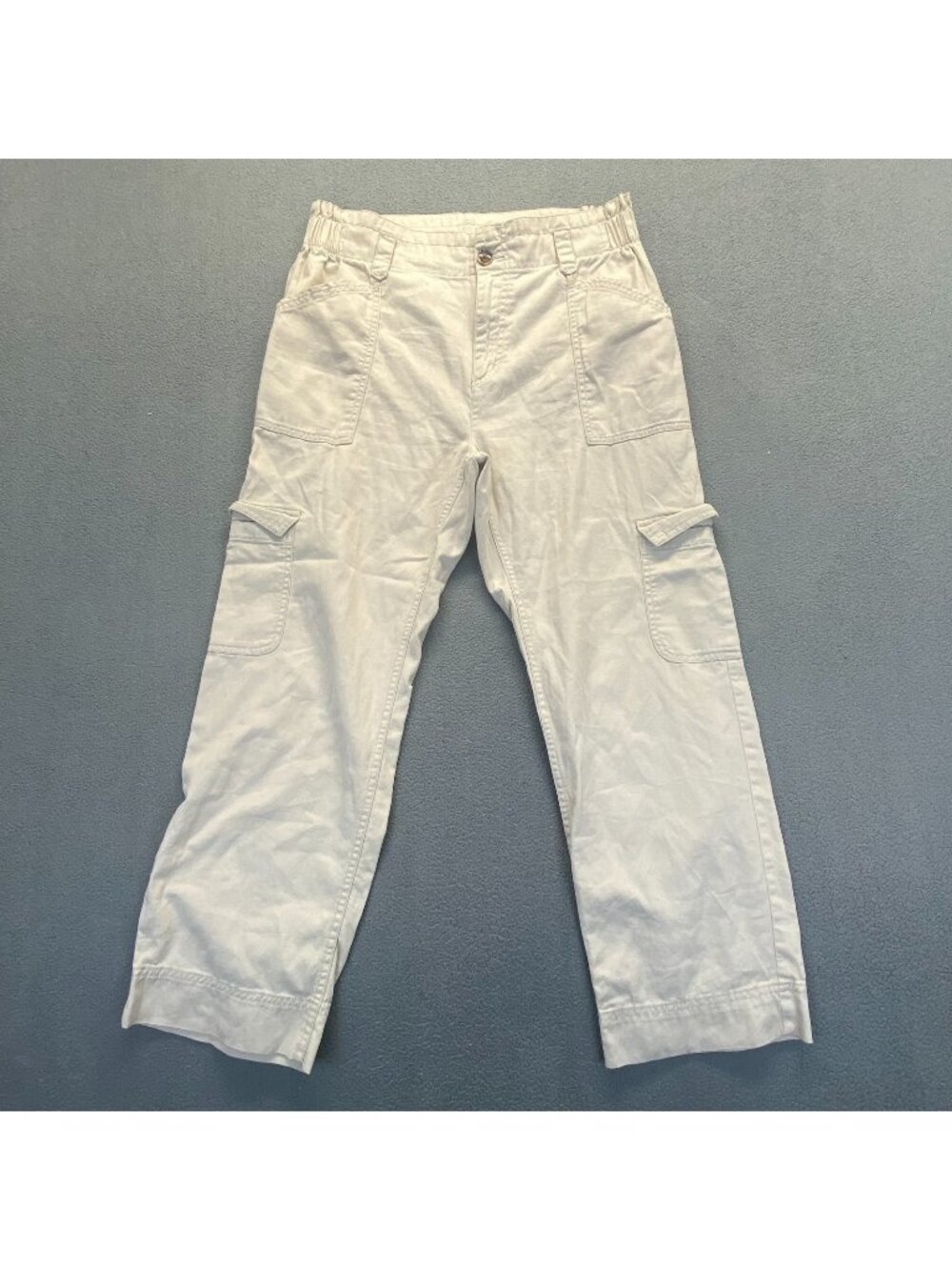 Woman's   Old Navy Loose Fit Tan Cargo Pants Size M